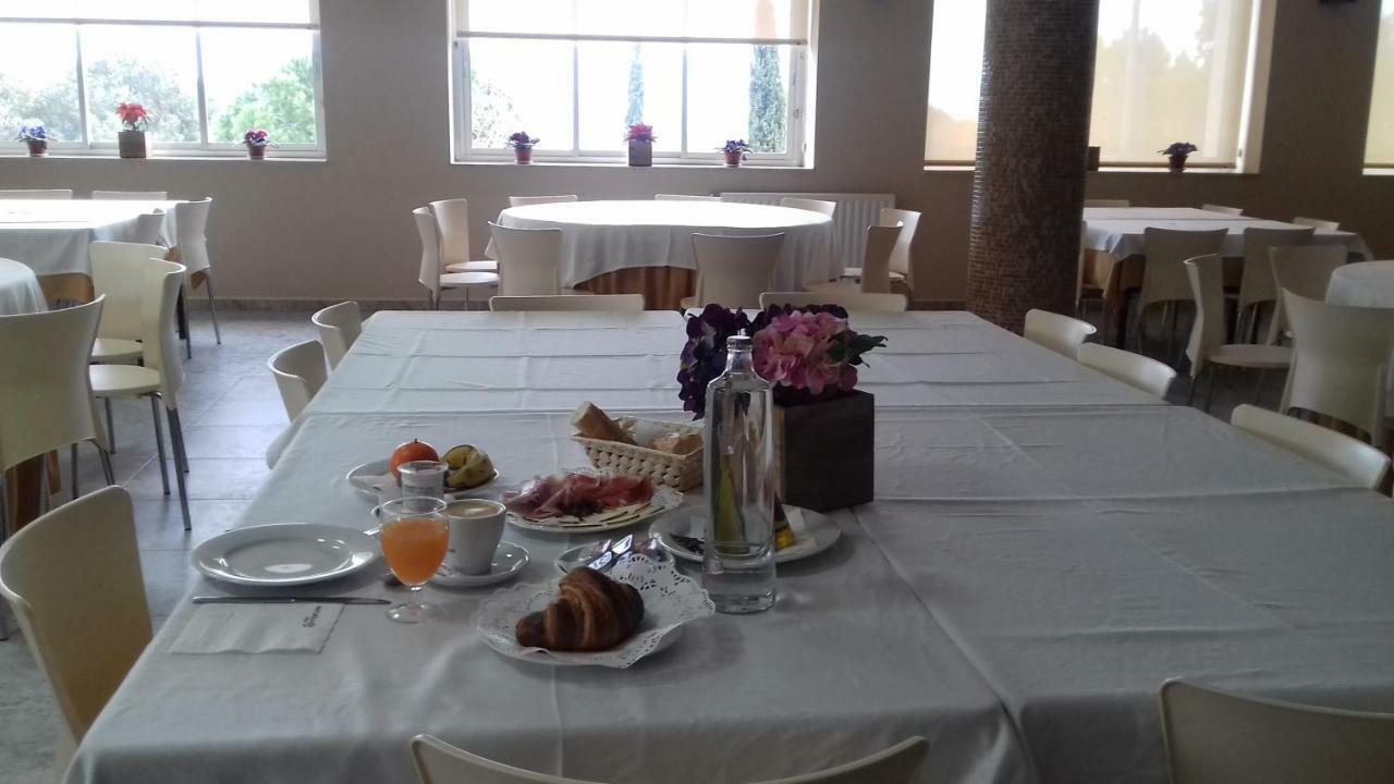 Residencia Marista Santa Maria Del Mar Guardamar del Segura Exterior foto